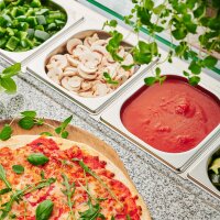 STARLINE Pizzatisch mit Glasaufsatz und drei Türen, GN1