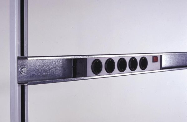5-fach Steckdosenleiste, grau (mit Schalter, Kabel, Stecker) 462 x 74 x 47 mm