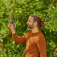 GARDENA Gartenschere PremiumCut Pro Frisches Holz, Bypass, 24 mm Schneiddurchmesser