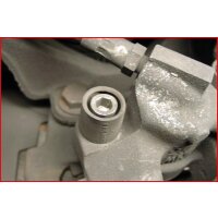 3/8" Bit-Stecknuss mit Gelenk für Innensechskant-Schrauben am Bremssattel, 7mm