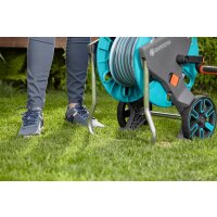 GARDENA Schlauchwagen CleverRoll M Set, Schlauchhalter mit Schlauch, Systemteilen, Spritze