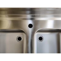 Spültisch aus Edelstahl, zwei Becken Mitte, 120 x 60